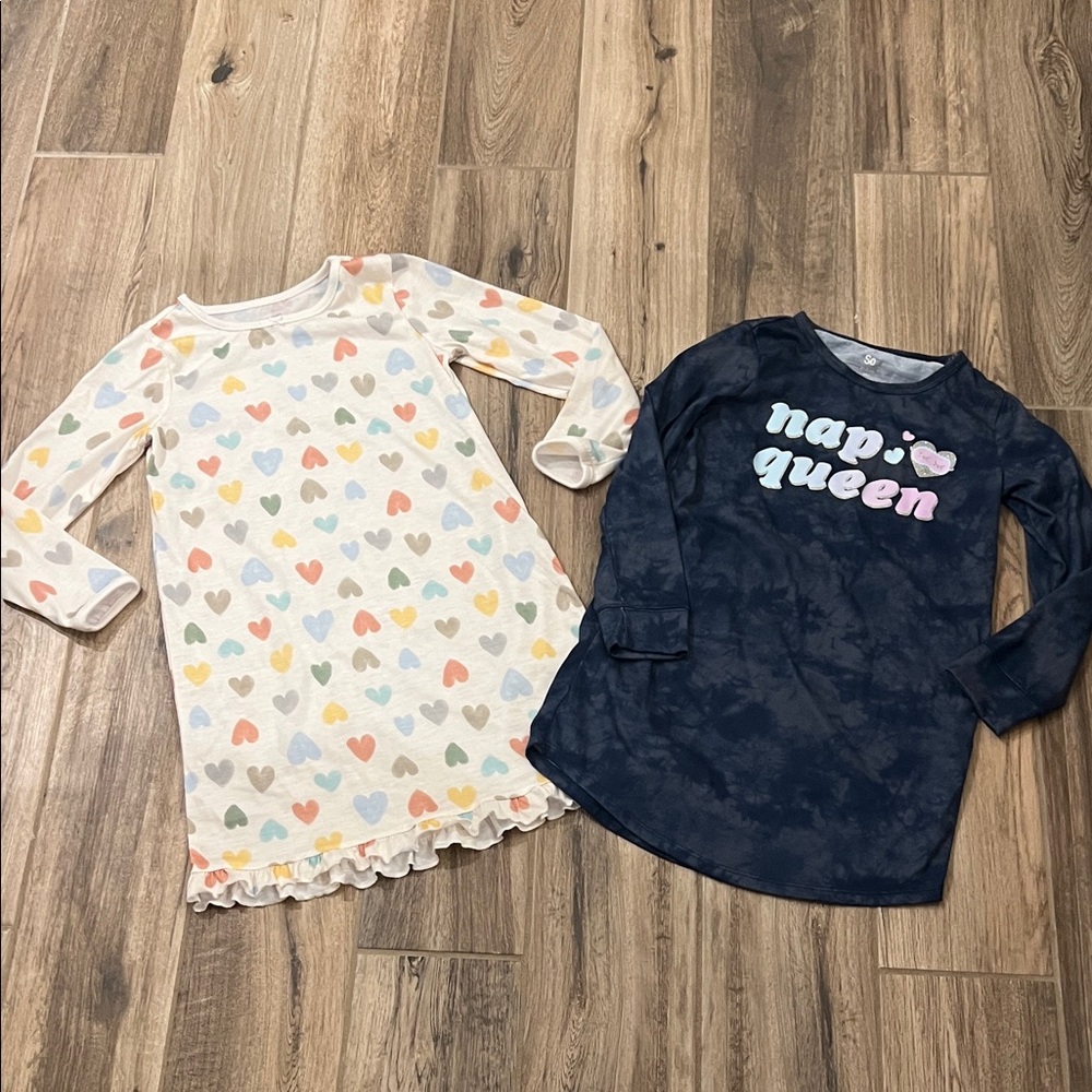 Carter’s Kids Heart Pattern and Navy 'Nap Queen' Nightgowns